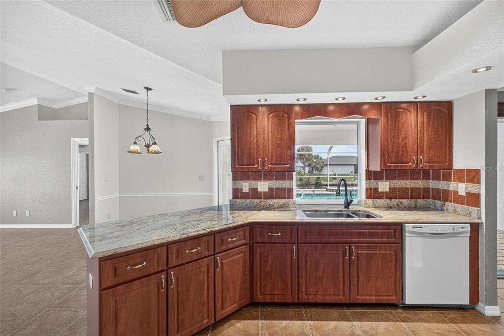 5149 LATHAM TERRACE photo 14