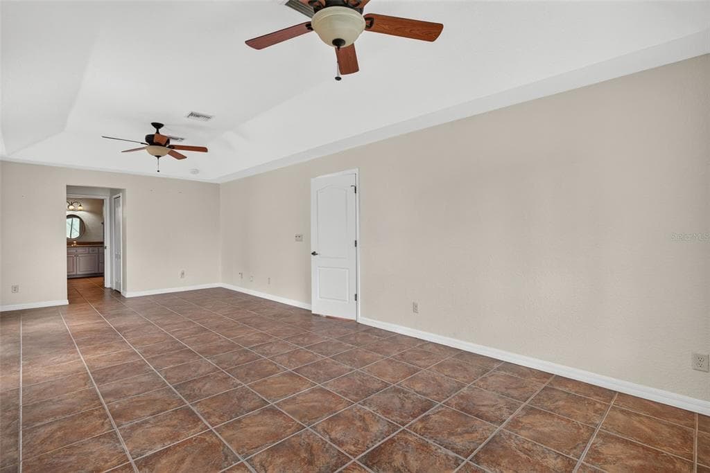 5149 LATHAM TERRACE photo 21