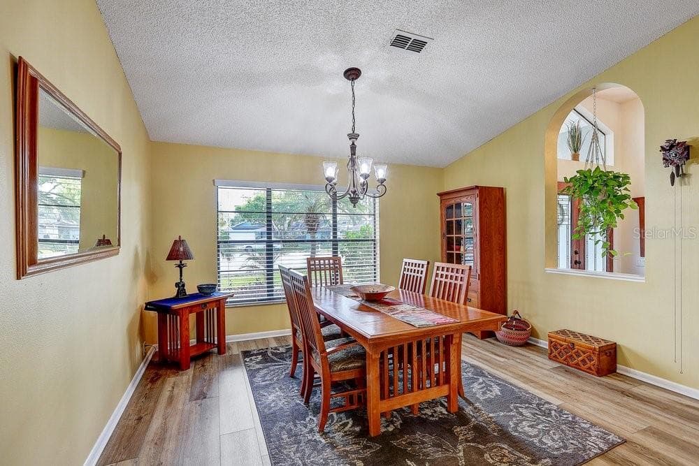 2828 WOODROSE COURT photo 7