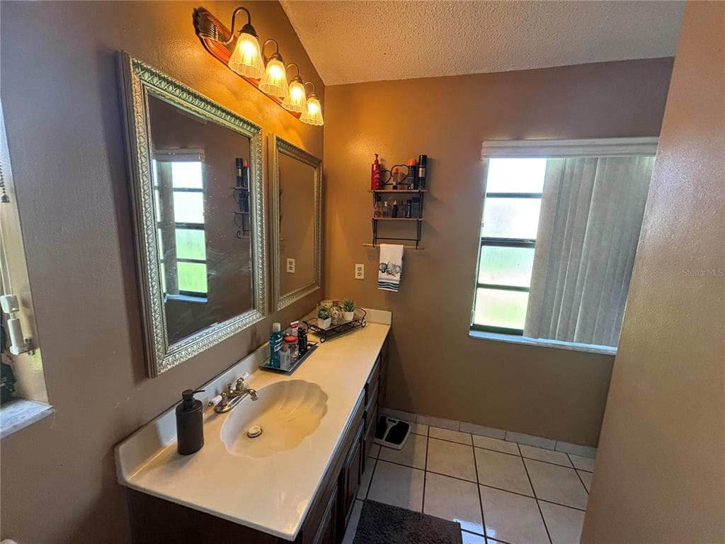 9840 BALMORAL CIRCLE photo 21