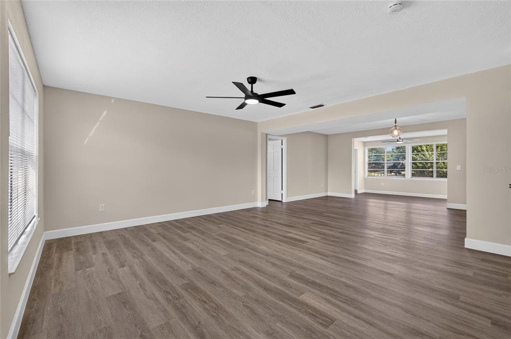 4400 LAKE TRUDY DRIVE photo 13