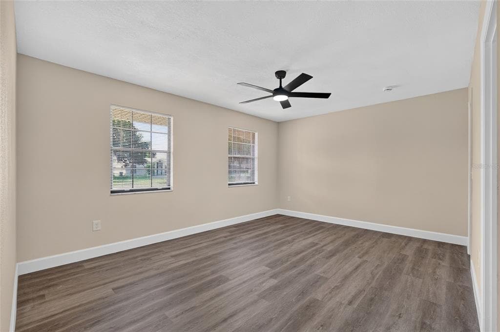 4400 LAKE TRUDY DRIVE photo 14