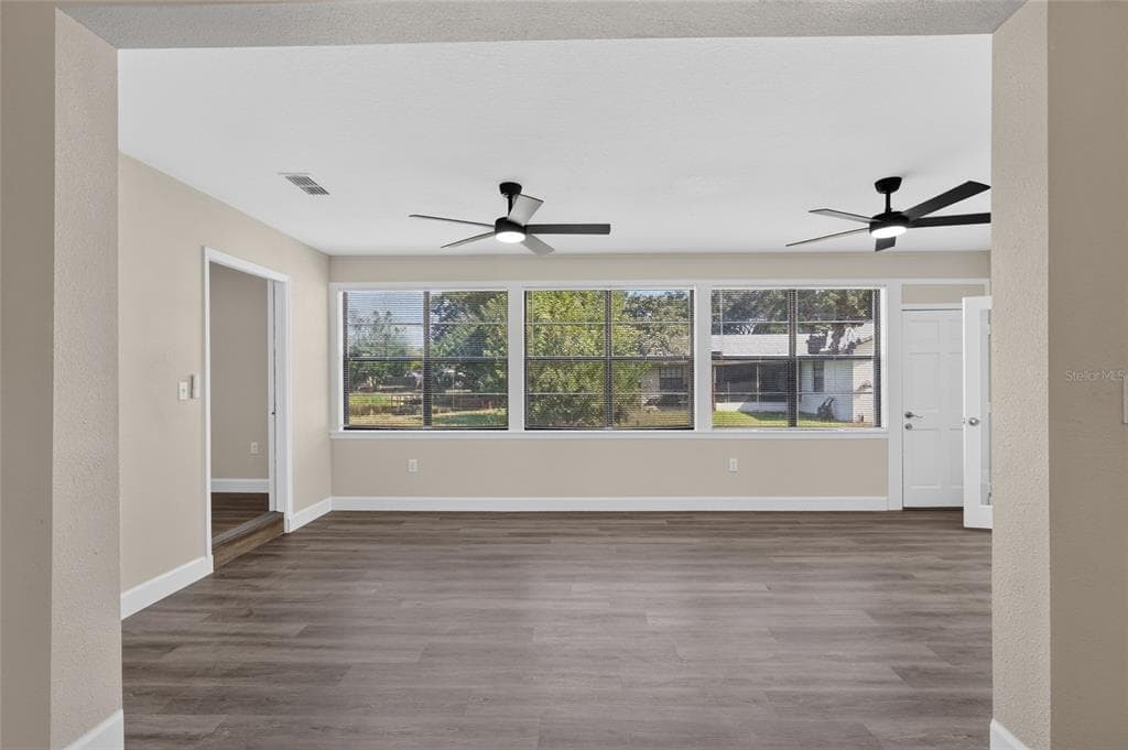 4400 LAKE TRUDY DRIVE photo 18