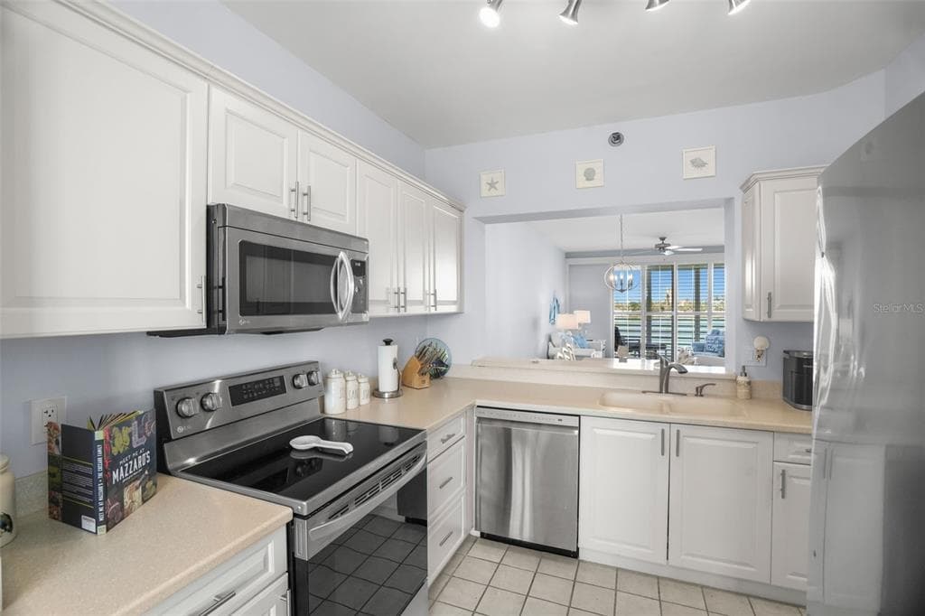 7984 SAILBOAT KEY BOULEVARD S 306 photo 16