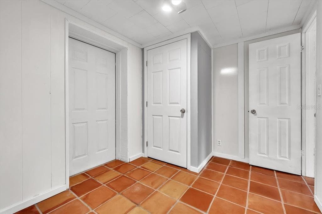 1144 PINE STREET photo 17