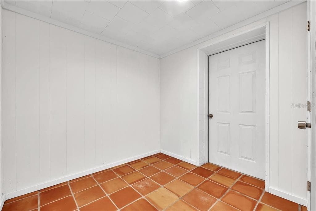 1144 PINE STREET photo 16