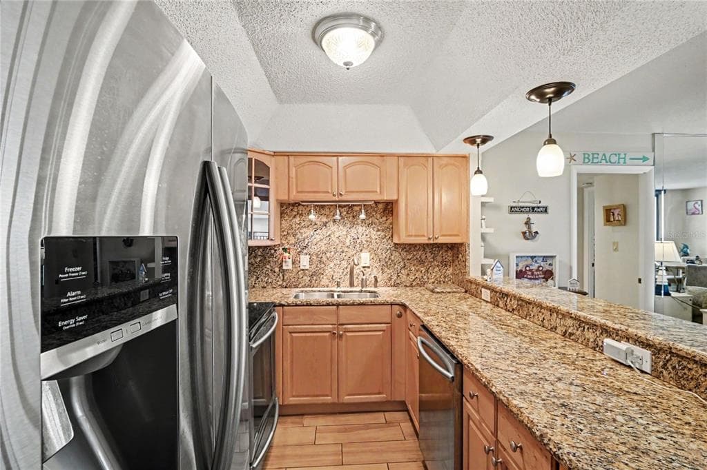 3051 S ATLANTIC AVENUE V060 photo 11