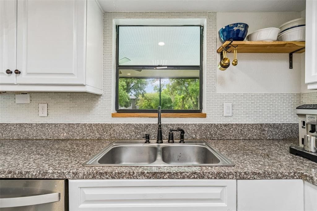 22408 SHORESIDE DRIVE photo 15