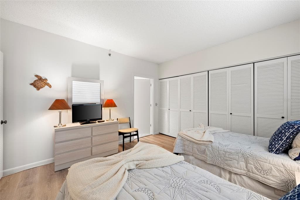 1095 GULF OF MEXICO DRIVE 303 photo 24
