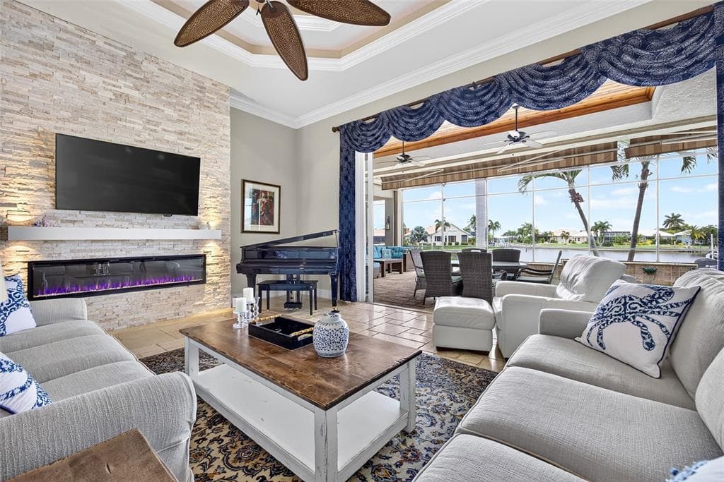 2018 DEBORAH DRIVE photo 12