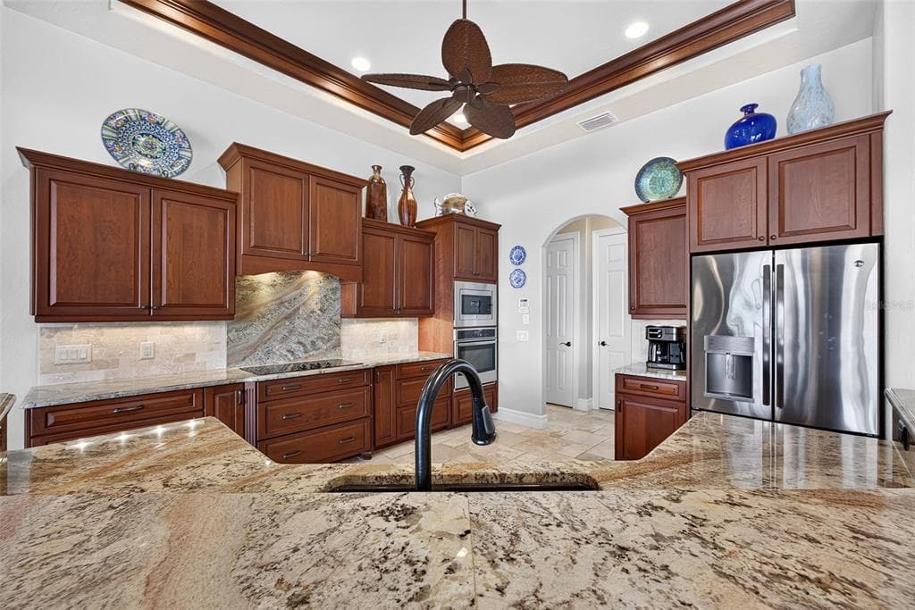 2018 DEBORAH DRIVE photo 24