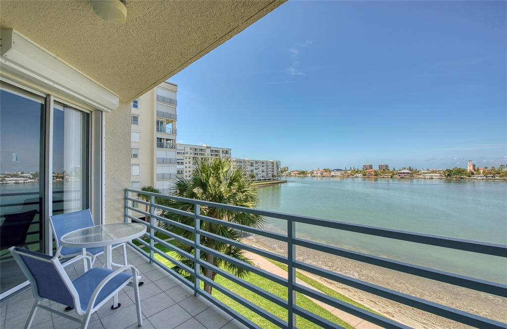 7984 SAILBOAT KEY BOULEVARD S 303 photo 8