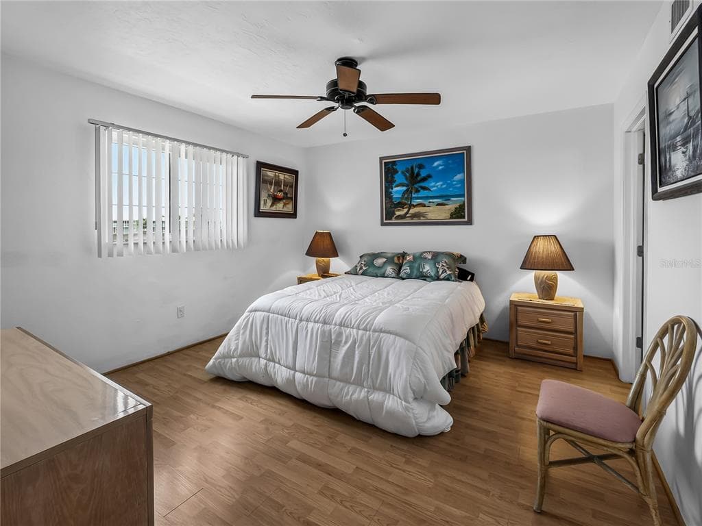 3310 LOVELAND BOULEVARD 506 photo 17