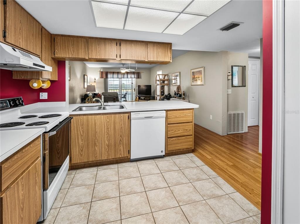 3310 LOVELAND BOULEVARD 506 photo 12