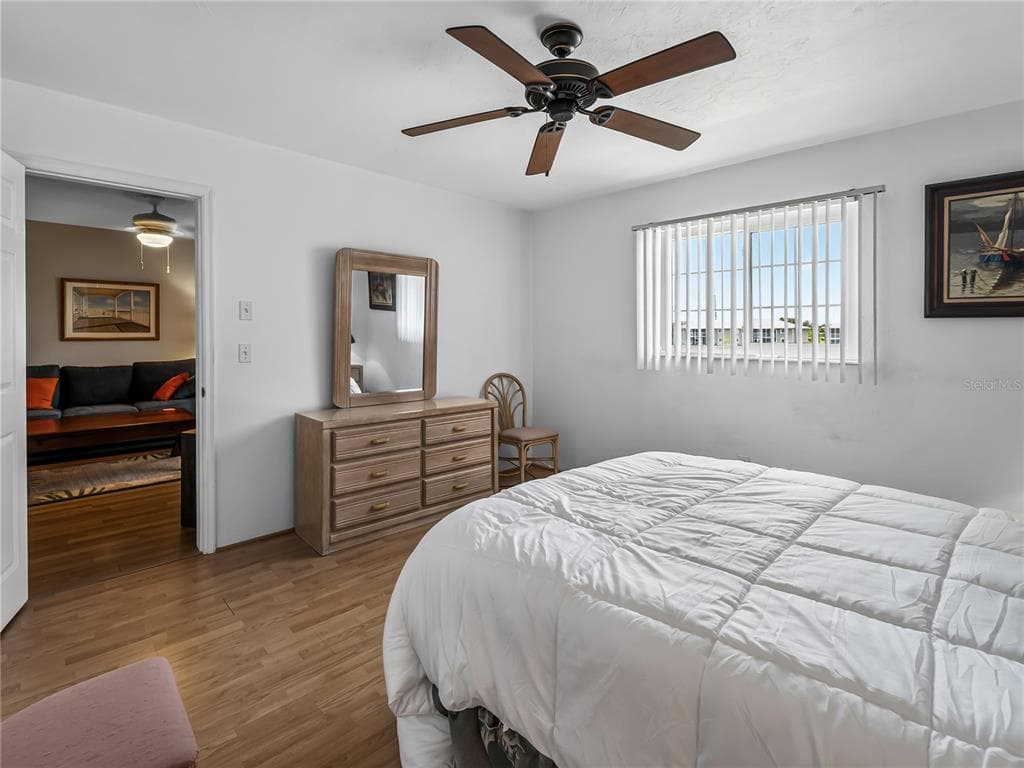 3310 LOVELAND BOULEVARD 506 photo 19