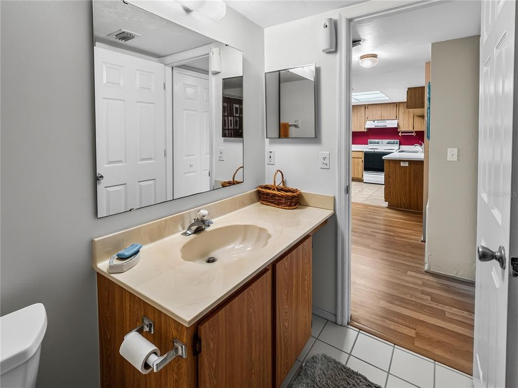 3310 LOVELAND BOULEVARD 506 photo 21