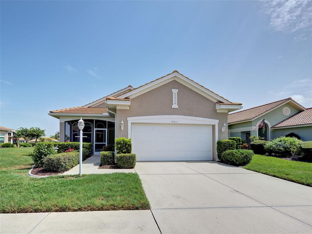 5011 SEAGRASS DRIVE photo 2