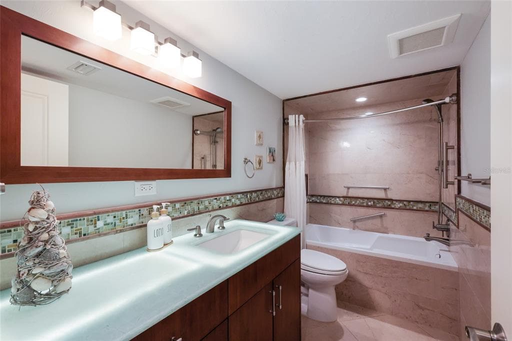 5757 GULF OF MEXICO DRIVE 205 photo 25
