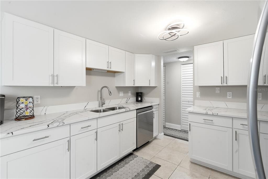 3807 S ATLANTIC AVENUE 4040 photo 20