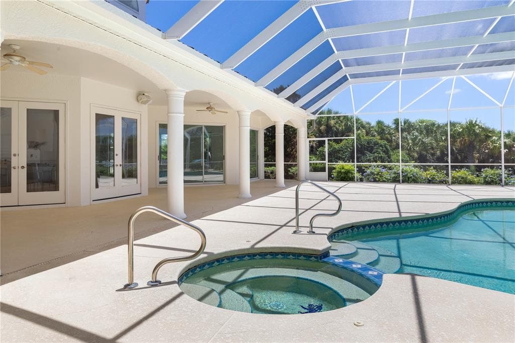 1 CAPRI COURT photo 3