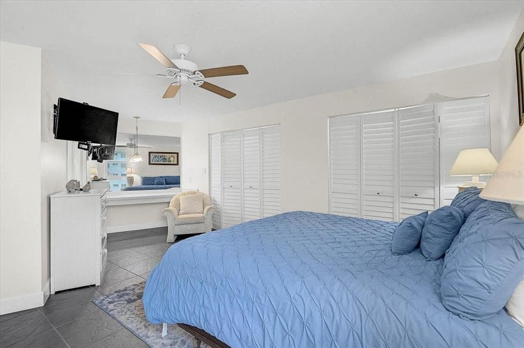 6518 MIDNIGHT PASS ROAD 309 photo 17