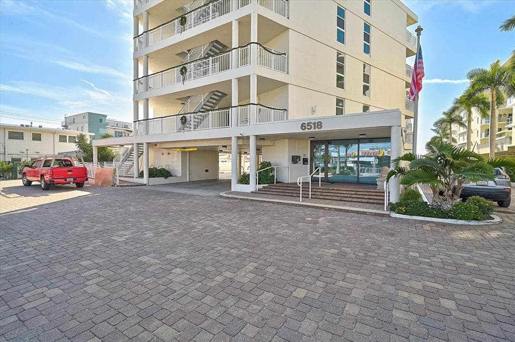6518 MIDNIGHT PASS ROAD 309 photo 5