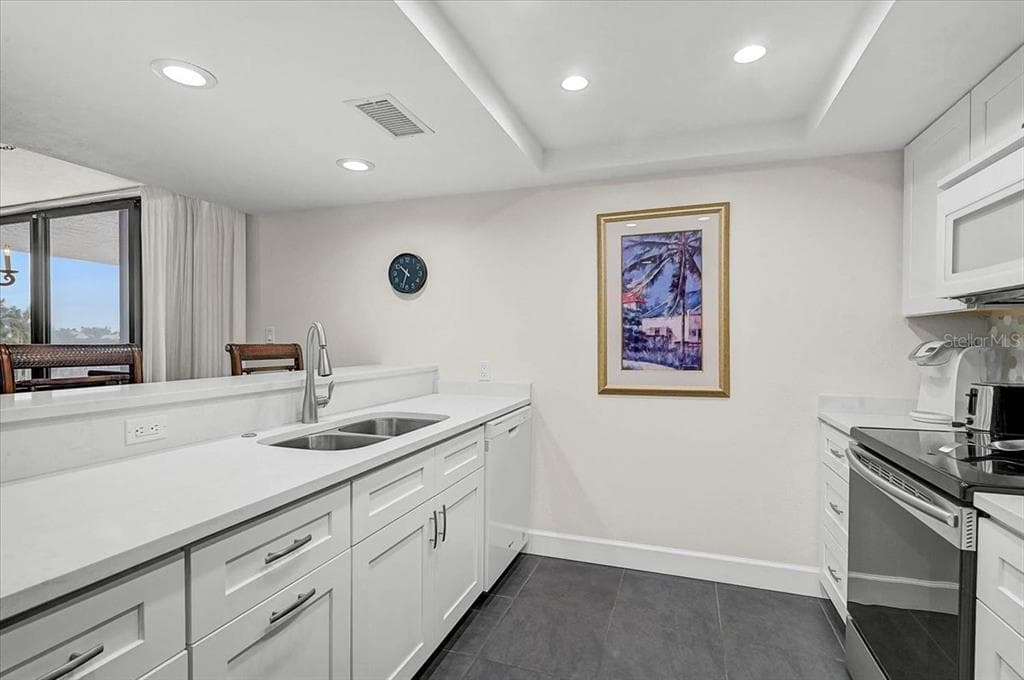 6518 MIDNIGHT PASS ROAD 309 photo 9