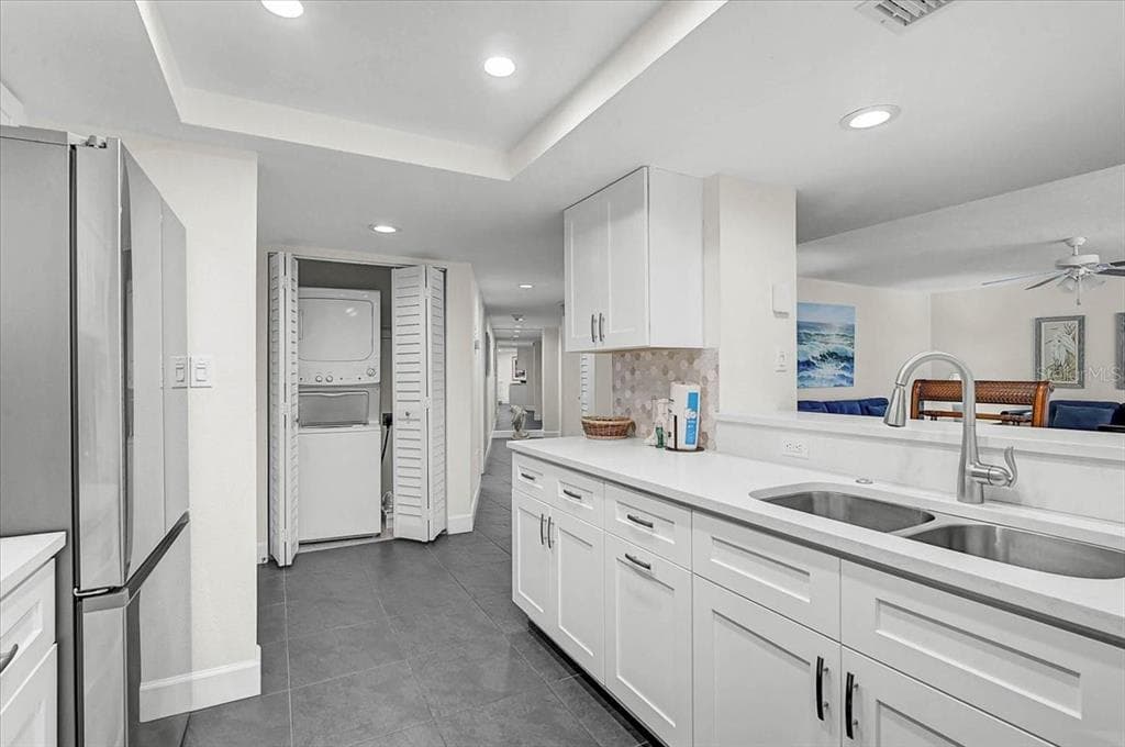 6518 MIDNIGHT PASS ROAD 309 photo 10