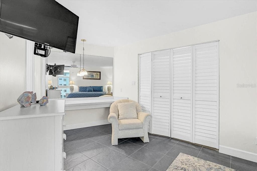 6518 MIDNIGHT PASS ROAD 309 photo 18