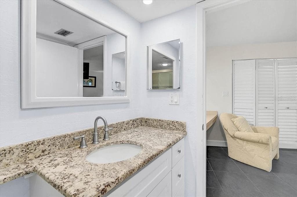 6518 MIDNIGHT PASS ROAD 309 photo 21