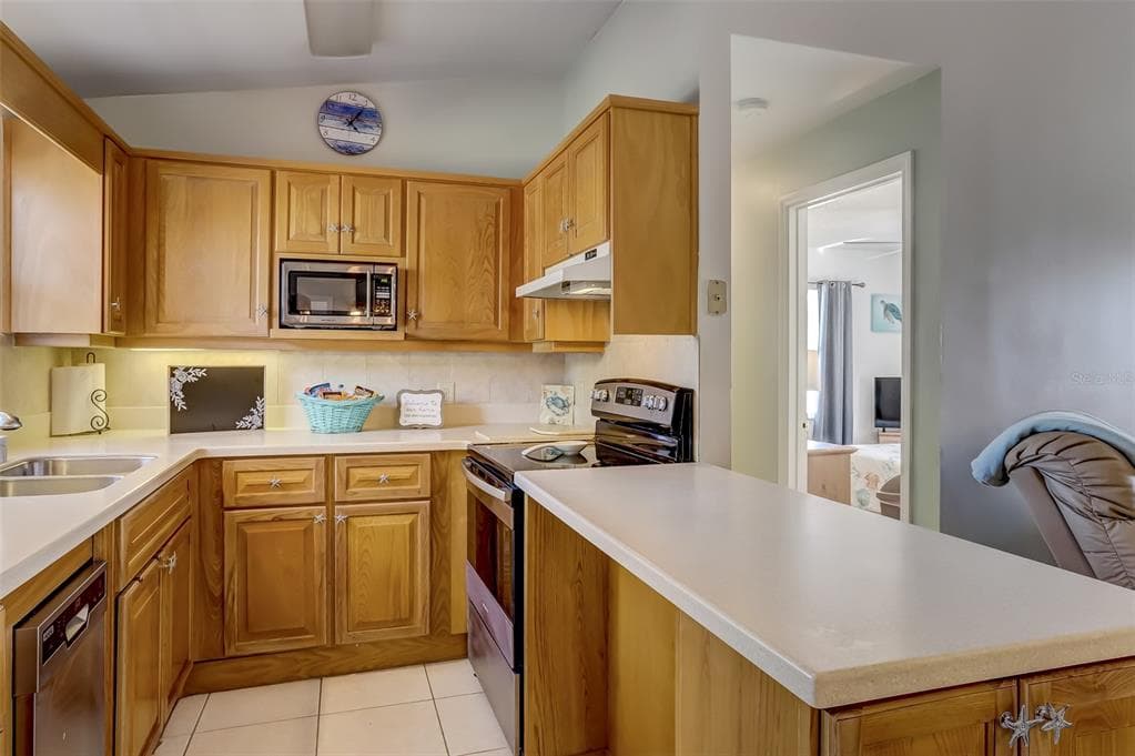 260 VENTURA ROAD photo 19