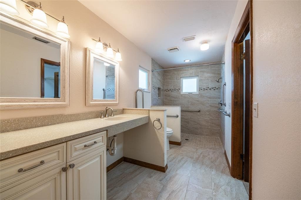 120 GULL CIRCLE N photo 18