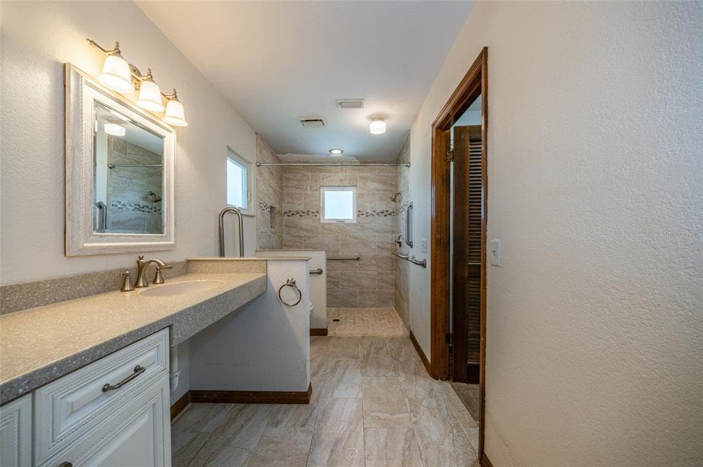 120 GULL CIRCLE N photo 19