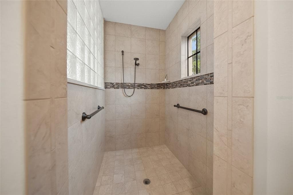 4110 COMMODORE BOULEVARD photo 21
