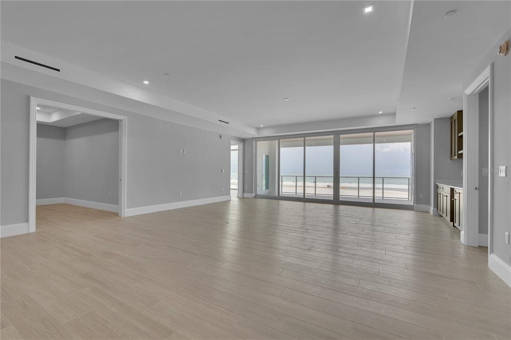 70 AVENIDA VENECCIA 202 photo 14