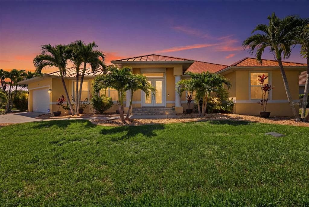 1233 SEA BREEZE COURT photo 1