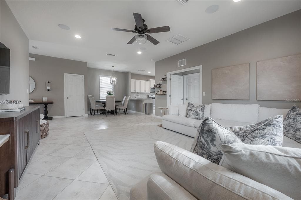 9310 BLUEBERRY ASH CIRCLE photo 10