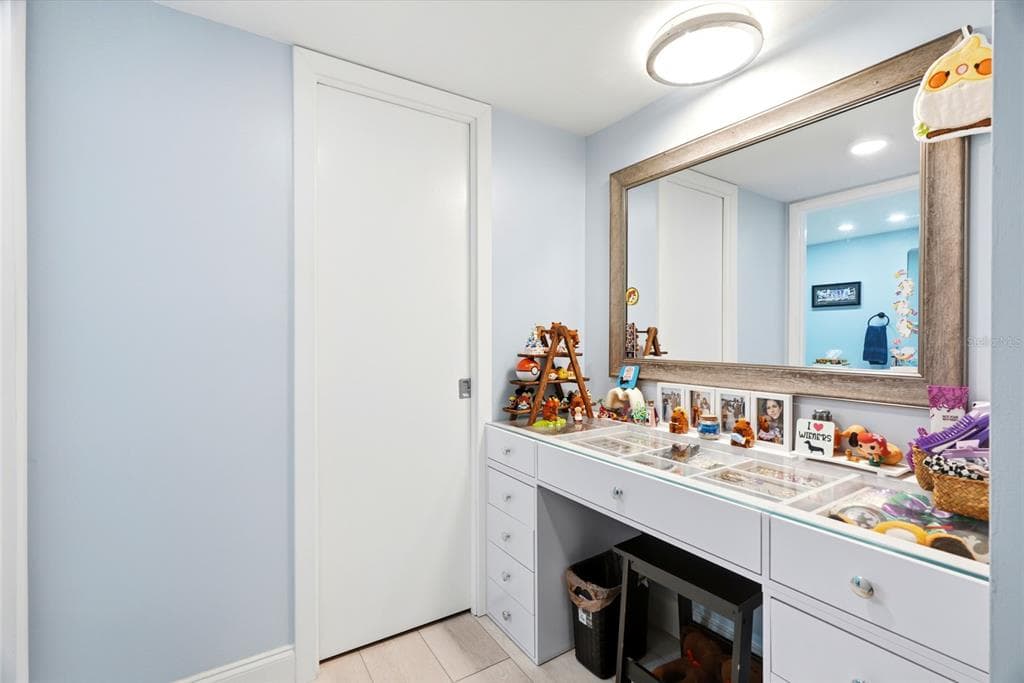 17920 GULF BOULEVARD 1502 photo 24