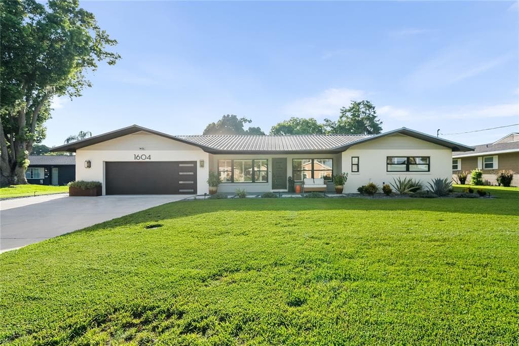 1604 ORANGE AVENUE photo 2