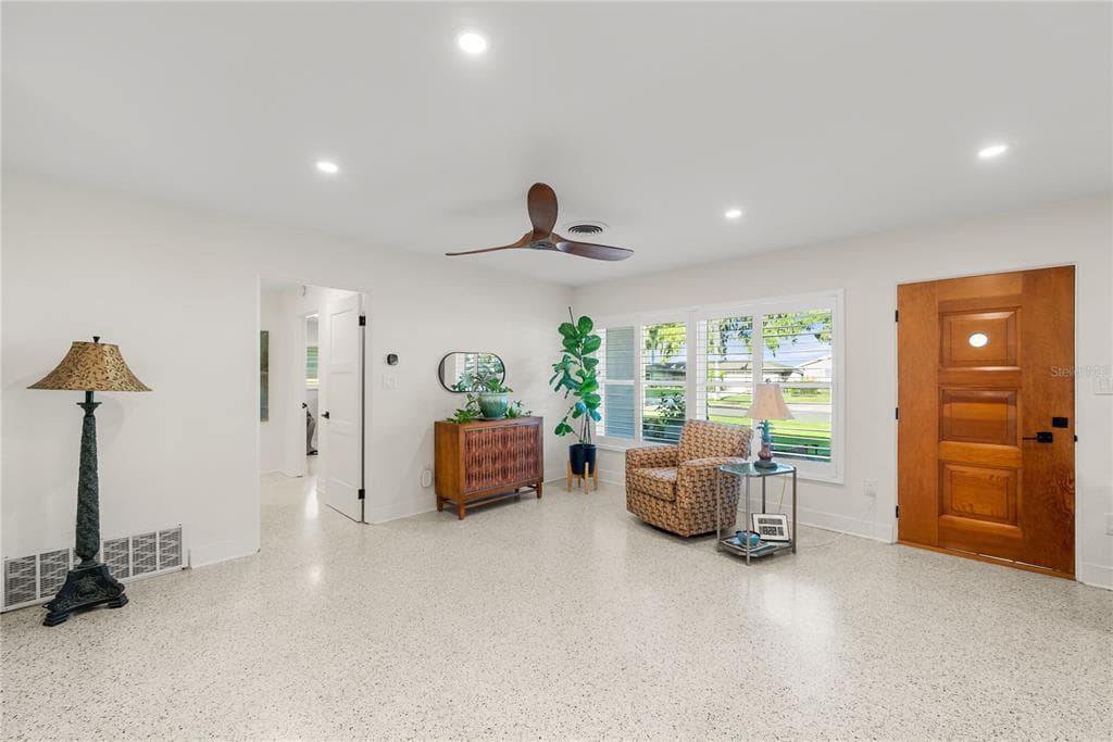 1604 ORANGE AVENUE photo 10