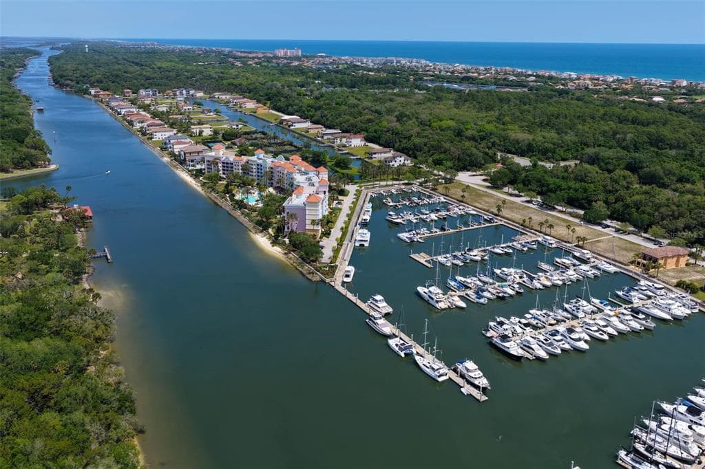 102 YACHT HARBOR DRIVE 467 photo 5