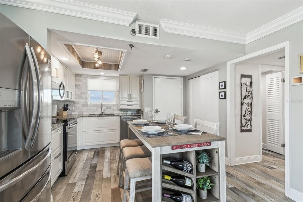 5915 SEA RANCH DRIVE 703 photo 6