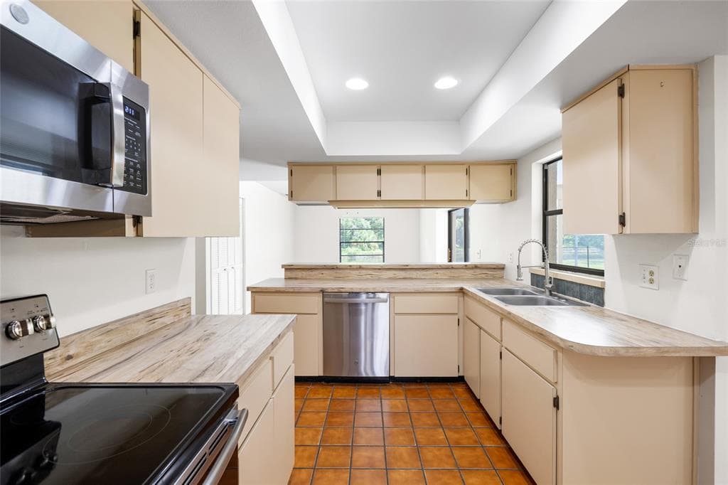 14011 WOLCOTT DRIVE photo 17