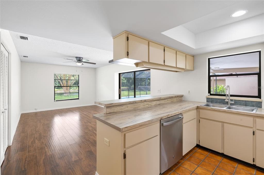 14011 WOLCOTT DRIVE photo 16