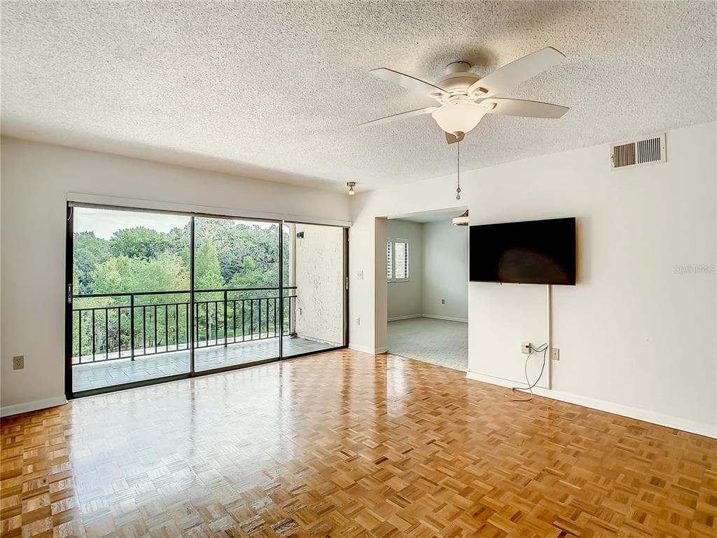 1158 CARMEL CIRCLE 430 photo 22