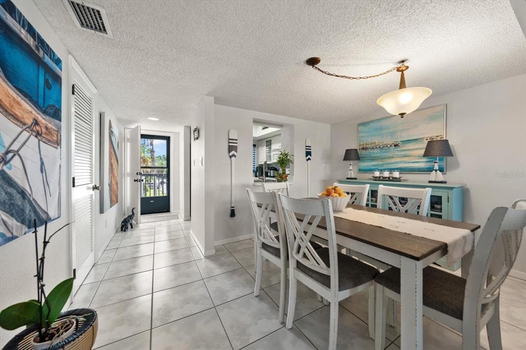 3111 PASS A GRILLE WAY 110 photo 13