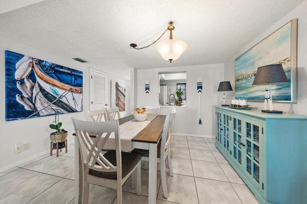 3111 PASS A GRILLE WAY 110 photo 12
