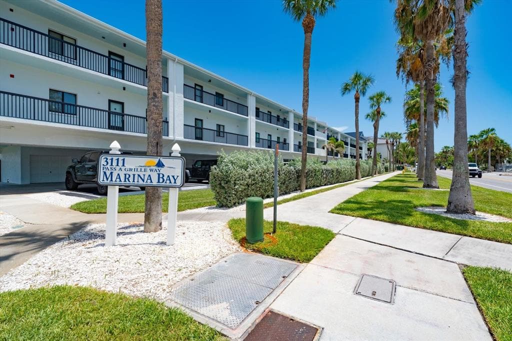 3111 PASS A GRILLE WAY 110 photo 1