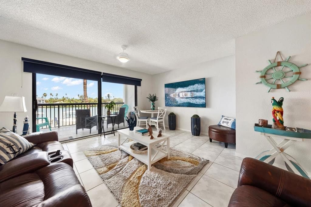 3111 PASS A GRILLE WAY 110 photo 4