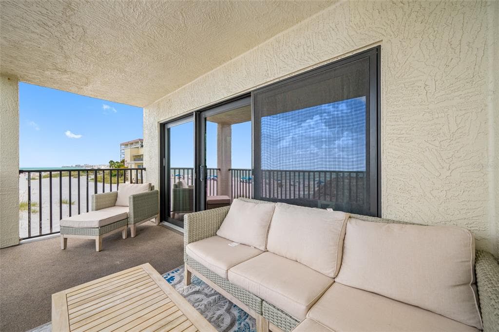 12924 GULF BOULEVARD 105 photo 7